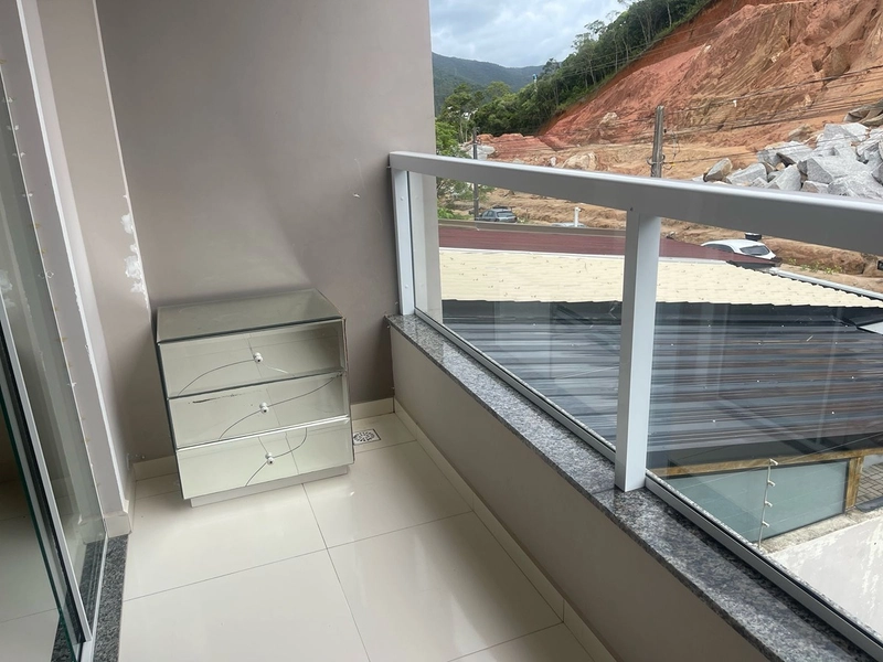 Sobrada para locação anual no bairro rio pequeno em Camboriú: 2ª foto da galeria de imagens do imóvel