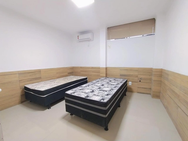 Casa com 9 salas a venda no centro de Balneário Camboriú- SC.: 5ª foto da galeria de imagens do imóvel