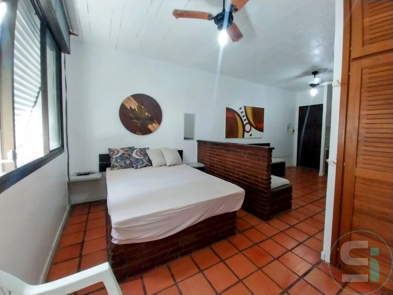 APARTAMENTO MEIA QUADRA DO MAR - CENTRO DE CAPÃO DA CANOA: 11ª foto da galeria de imagens do imóvel