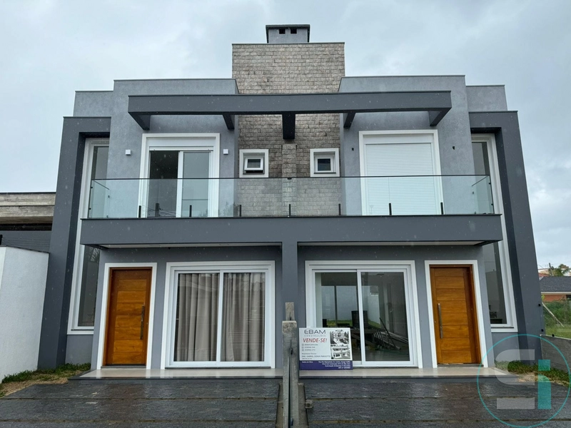 Sobrado semi-mobiliado próximo ao Mar no Centro de Xangri-lá!: 1ª foto da galeria de imagens do imóvel