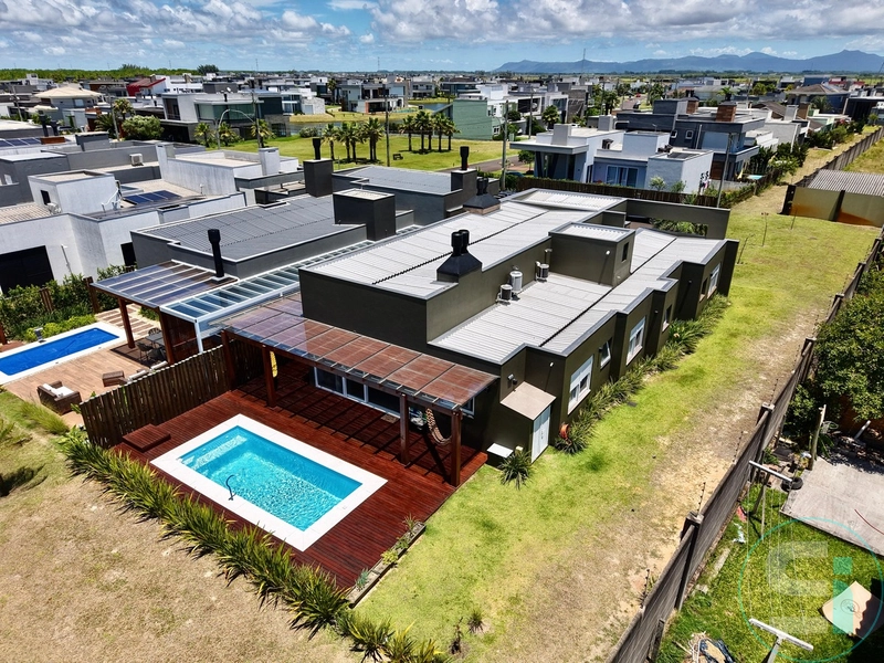 Casa térrea de luxo à venda em Xangri-Lá, no Condomínio Riviera!: 28ª foto da galeria de imagens do imóvel