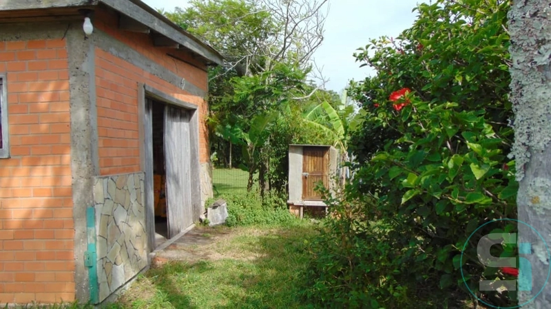 Casa de esquina com otima localização em Rainha do Mar: 6ª foto da galeria de imagens do imóvel