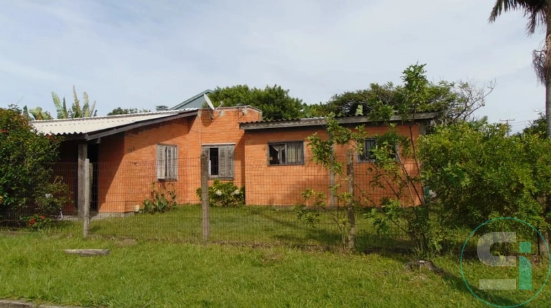 Casa de esquina com otima localização em Rainha do Mar: 4ª foto da galeria de imagens do imóvel