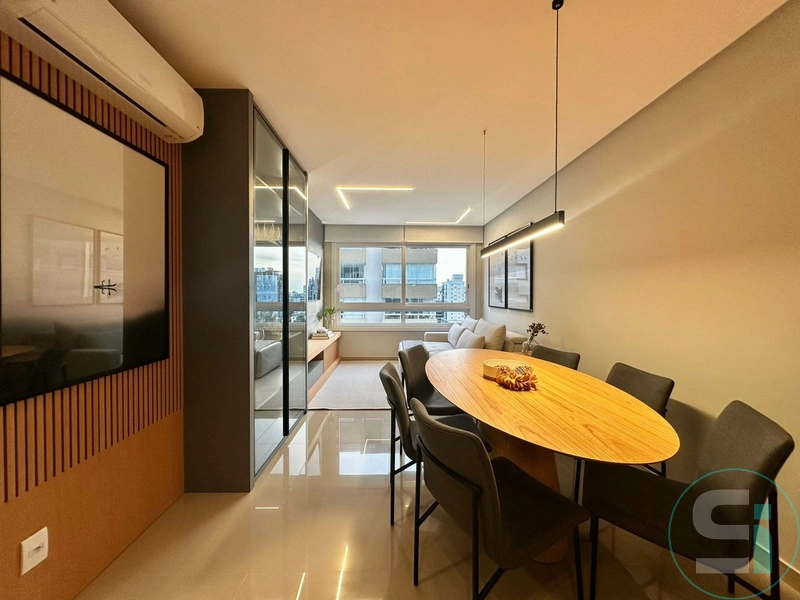 Apartamento de Frente para a Avenida - Zona Nova: 11ª foto da galeria de imagens do imóvel