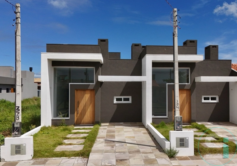 Casa Pertinho do mar no Jardim Beira Mar em Capão da Canoa: 1ª foto da galeria de imagens do imóvel