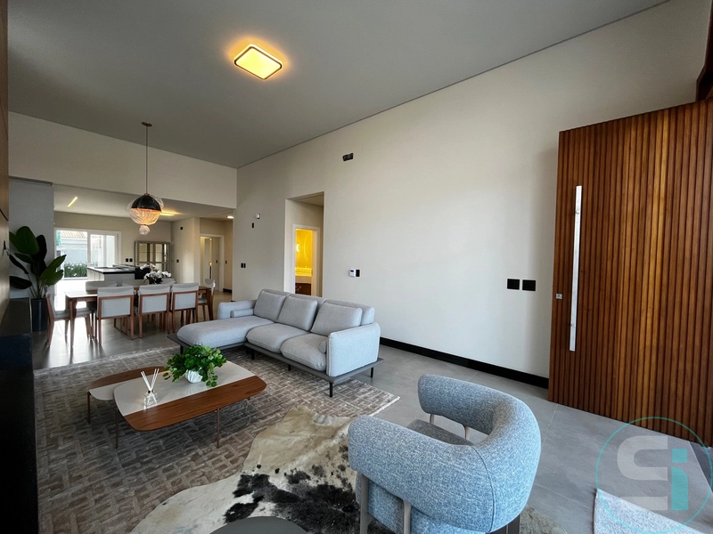 Casa da alto padrão a UMA quadra do mar em Xangri-lá.: 4ª foto da galeria de imagens do imóvel