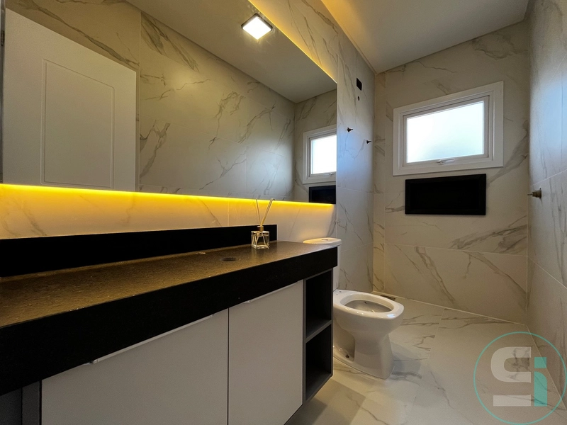 Casa da alto padrão a UMA quadra do mar em Xangri-lá.: 17ª foto da galeria de imagens do imóvel