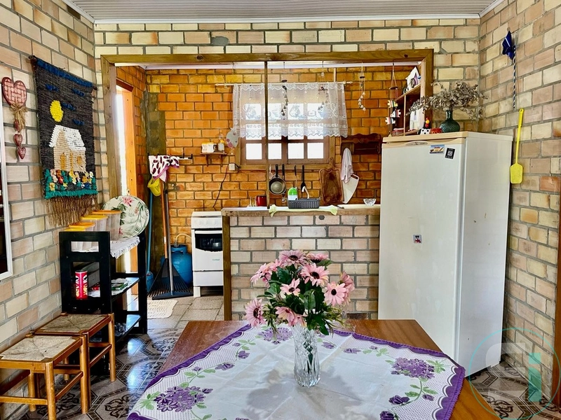 CASA DE TERRENO INTEIRO EM ARROIO TEIXEIRA: 6ª foto da galeria de imagens do imóvel