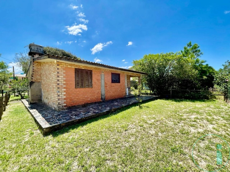 CASA DE TERRENO INTEIRO EM ARROIO TEIXEIRA: 3ª foto da galeria de imagens do imóvel