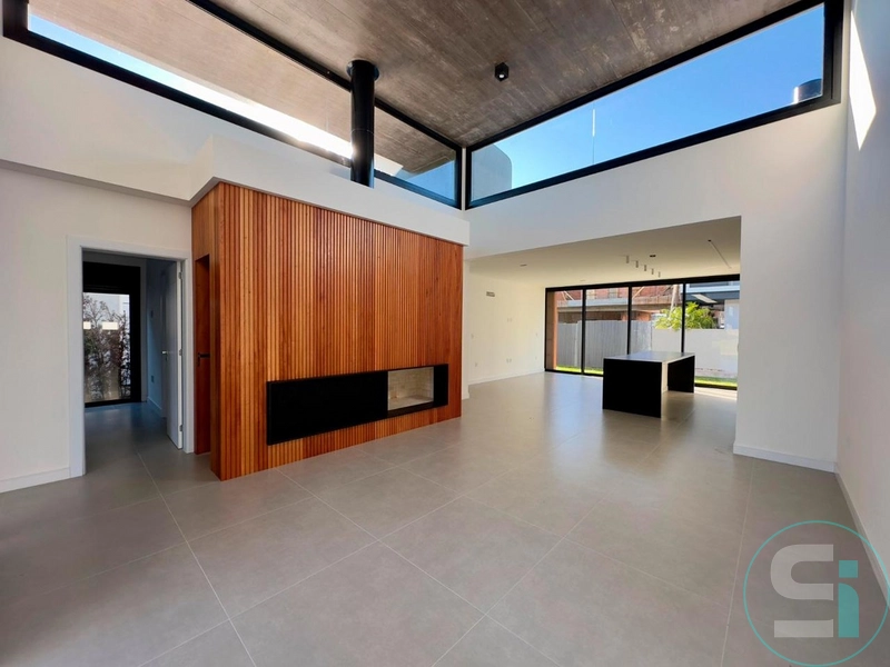 Casa a venda no Sunset: 8ª foto da galeria de imagens do imóvel