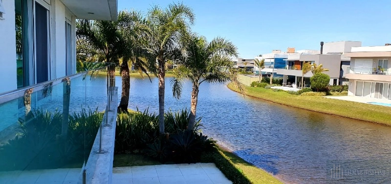 Sobrado beira lago excelente no Condomínio Enseada!: 14ª foto da galeria de imagens do imóvel