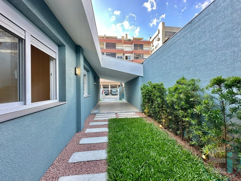 Casa beira mar de alto padrão em Capão da Canoa!: 3ª foto da galeria de imagens do imóvel