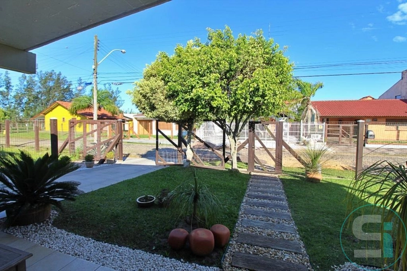 Casa térrea no Centro de Xangri-lá!: 2ª foto da galeria de imagens do imóvel