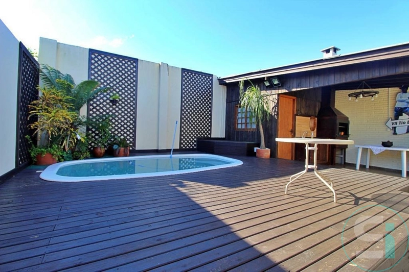 Casa térrea no Centro de Xangri-lá!: 10ª foto da galeria de imagens do imóvel