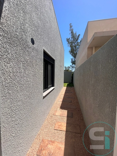 CASA GEMINADA COM 2 SUITES LADO MAR EM CAPÃO DA CANOA-RS: 11ª foto da galeria de imagens do imóvel