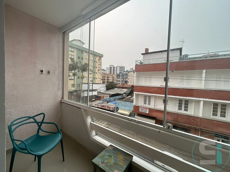 APARTAMENTO CENTRAL COM VISTA PARA A PRAÇA: 8ª foto da galeria de imagens do imóvel