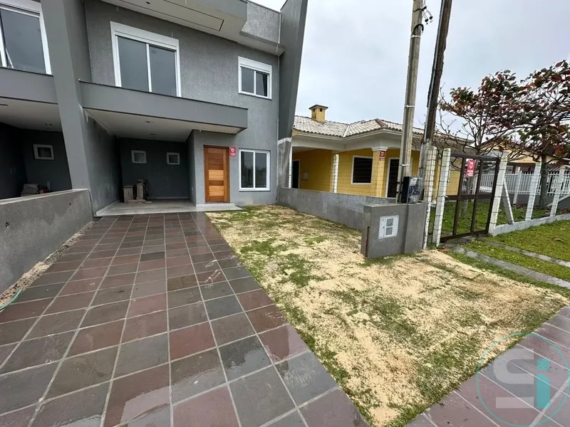 EXCELENTE SOBRADO À DUAS QUADRAS DO MAR À VENDA EM CAPÃO DA CANOA!: 8ª foto da galeria de imagens do imóvel