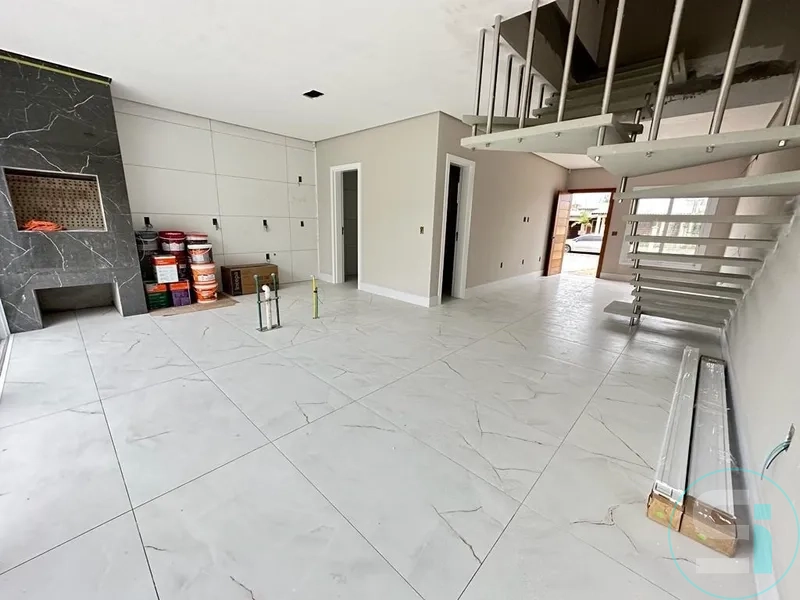 EXCELENTE SOBRADO À DUAS QUADRAS DO MAR À VENDA EM CAPÃO DA CANOA!: 22ª foto da galeria de imagens do imóvel