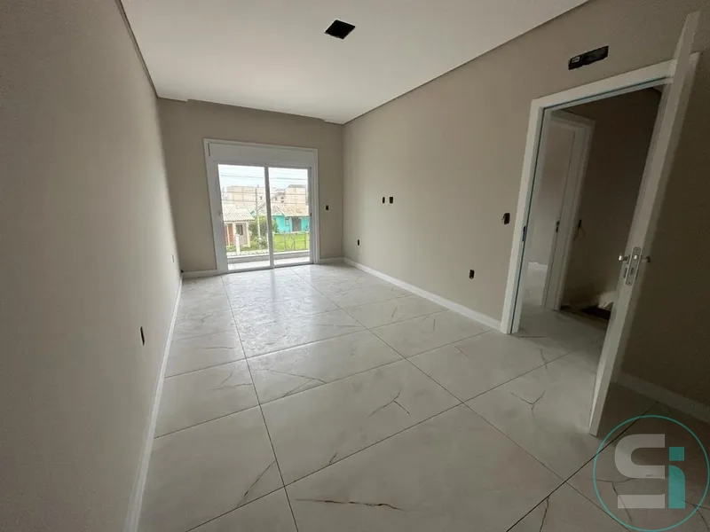 EXCELENTE SOBRADO À DUAS QUADRAS DO MAR À VENDA EM CAPÃO DA CANOA!: 24ª foto da galeria de imagens do imóvel