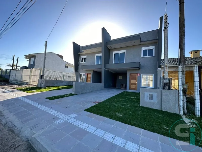 EXCELENTE SOBRADO À DUAS QUADRAS DO MAR À VENDA EM CAPÃO DA CANOA!: 13ª foto da galeria de imagens do imóvel