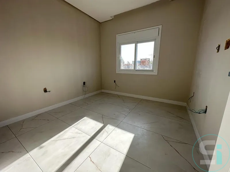 EXCELENTE SOBRADO À DUAS QUADRAS DO MAR À VENDA EM CAPÃO DA CANOA!: 11ª foto da galeria de imagens do imóvel