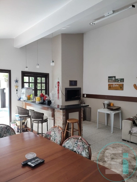 Esplêndida Casa térrea no Centro de Xangri-lá!: 21ª foto da galeria de imagens do imóvel