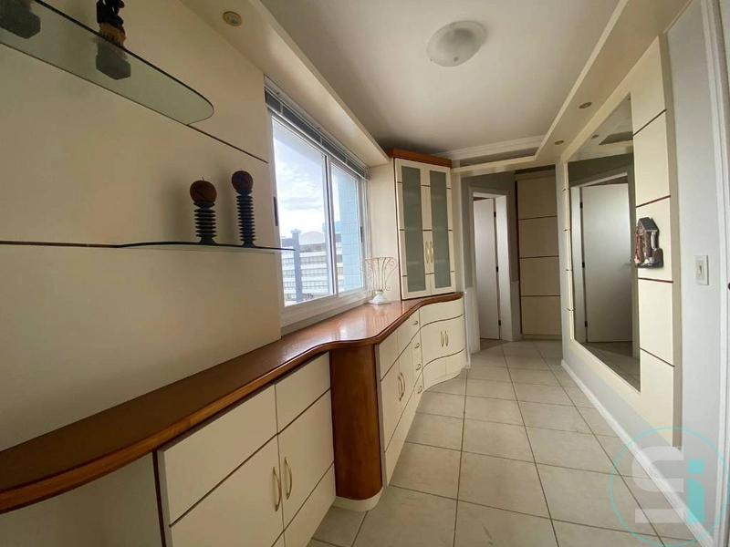 Apartamento com vista de cinema para o mar.: 4ª foto da galeria de imagens do imóvel