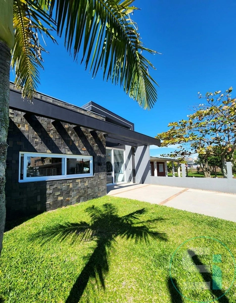 casa de alto padrão próximo do centro de Capão da canoa: 32ª foto da galeria de imagens do imóvel