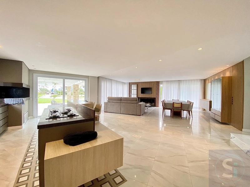 Requinte e luxuosidade definem este Sobrado no Condomínio Sea Coast!: 2ª foto da galeria de imagens do imóvel