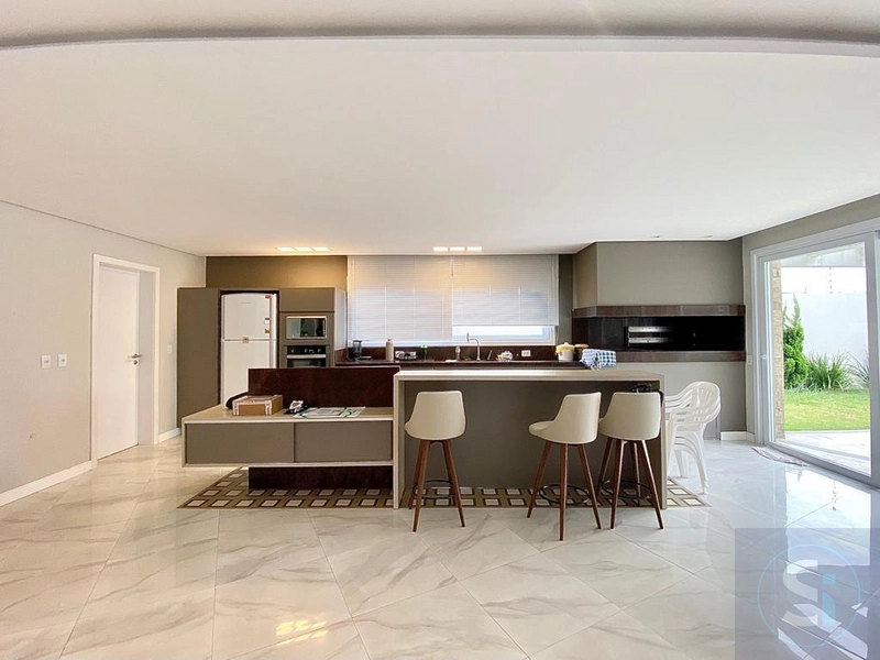 Requinte e luxuosidade definem este Sobrado no Condomínio Sea Coast!: 10ª foto da galeria de imagens do imóvel