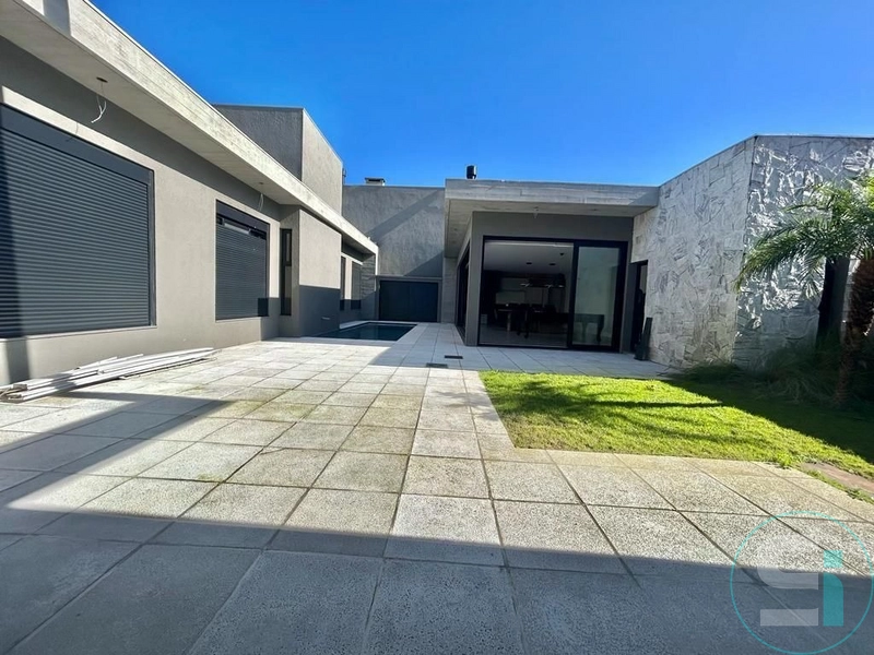 Casa moderna no bairro mais nobre de Xangri-lá!: 16ª foto da galeria de imagens do imóvel