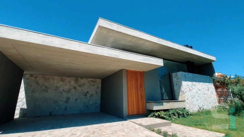 Casa moderna no bairro mais nobre de Xangri-lá!: 1ª foto da galeria de imagens do imóvel