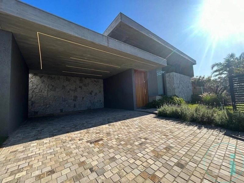 Casa moderna no bairro mais nobre de Xangri-lá!: 4ª foto da galeria de imagens do imóvel