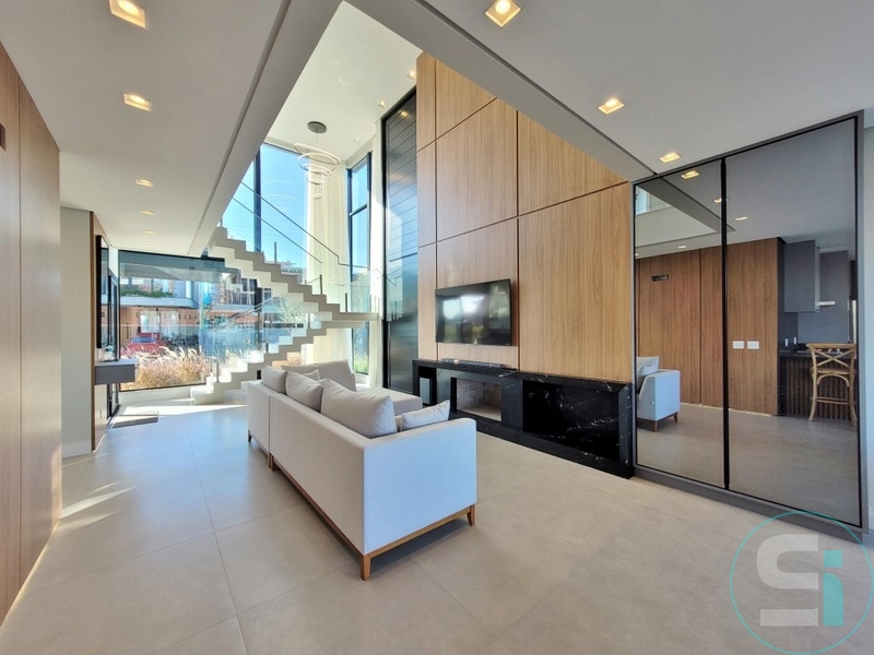 Sobrado de muito bom gosto em condomínio fechado: 3ª foto da galeria de imagens do imóvel