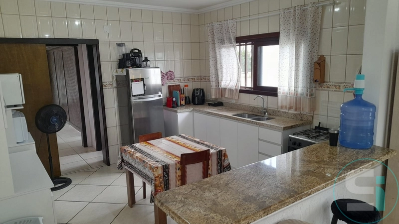 CASA À VENDA NO BAIRRO ZONA NOVA DE CAPÃO DA CANOA-RS: 3ª foto da galeria de imagens do imóvel