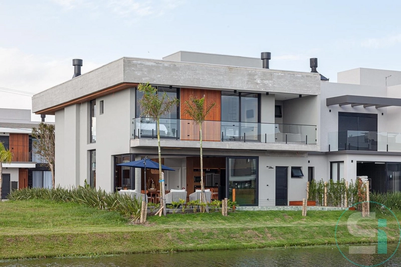 Requinte absoluto define esse sobrado no Condomínio Sunset!: 3ª foto da galeria de imagens do imóvel