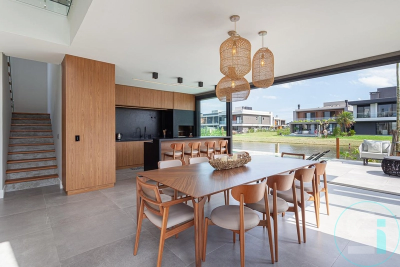 Requinte absoluto define esse sobrado no Condomínio Sunset!: 5ª foto da galeria de imagens do imóvel