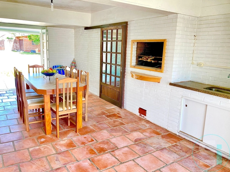 Oportunidade única: Sobrado mobiliado a 50 metros da beira-mar: 4ª foto da galeria de imagens do imóvel