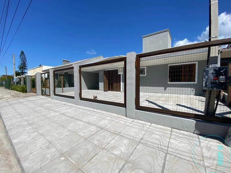 Encantadora Casa com Piscina na Noiva do Mar!: 2ª foto da galeria de imagens do imóvel