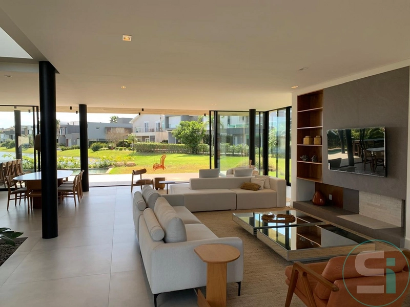 Casa com a melhor vista do lago do Condomínio Enseada!: 7ª foto da galeria de imagens do imóvel