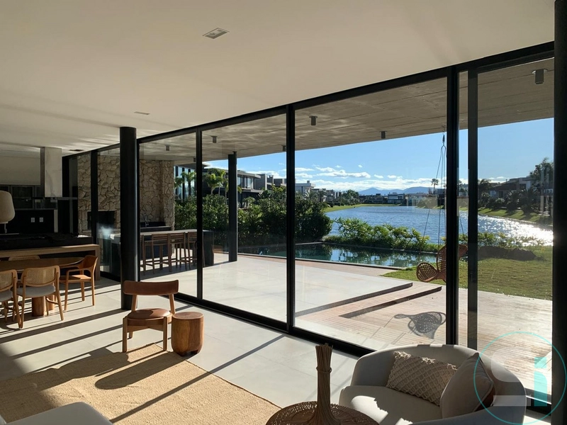 Casa com a melhor vista do lago do Condomínio Enseada!: 14ª foto da galeria de imagens do imóvel