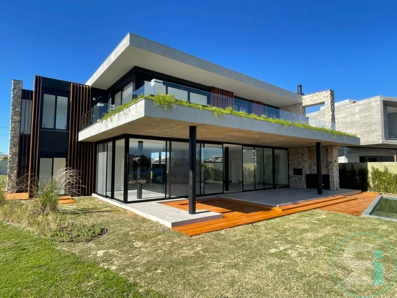 Casa com a melhor vista do lago do Condomínio Enseada!: 24ª foto da galeria de imagens do imóvel