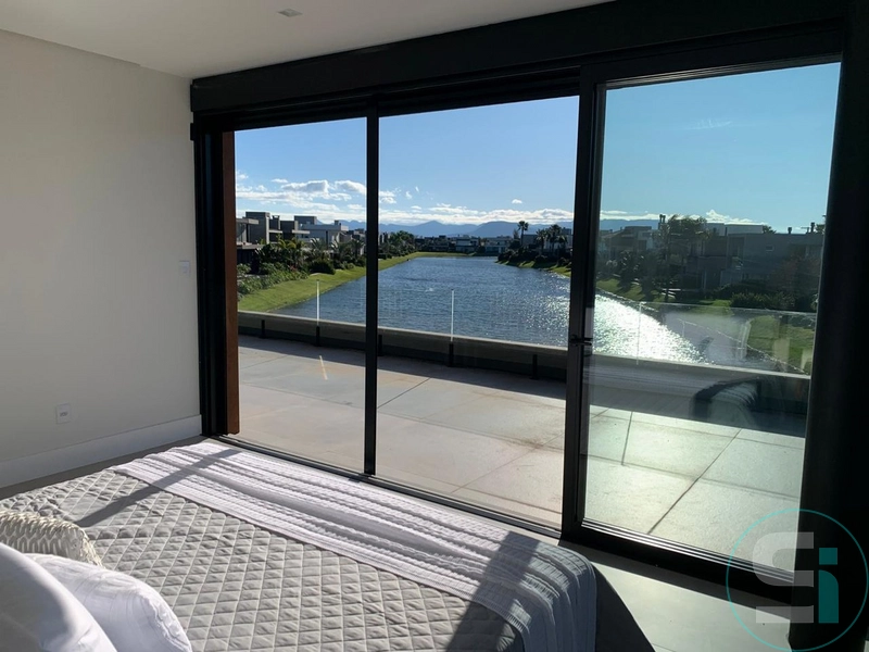 Casa com a melhor vista do lago do Condomínio Enseada!: 16ª foto da galeria de imagens do imóvel