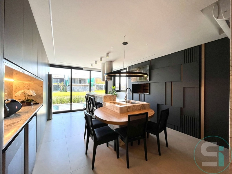 Sobrado beira lago no Condomínio Sunset com 5 dormitórios e piscina!: 11ª foto da galeria de imagens do imóvel