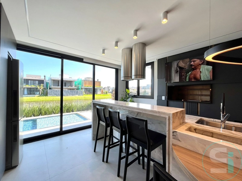 Sobrado beira lago no Condomínio Sunset com 5 dormitórios e piscina!: 12ª foto da galeria de imagens do imóvel