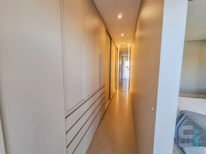 Sobrado de 394 m² no Condomínio Costa Serena, à beira-mar e beira lago: 36ª foto da galeria de imagens do imóvel