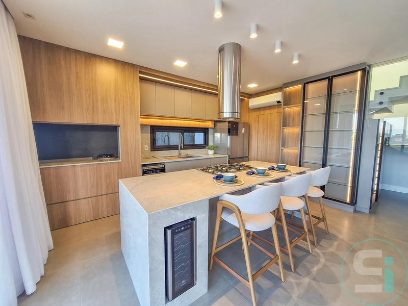 Sobrado de 394 m² no Condomínio Costa Serena, à beira-mar e beira lago: 10ª foto da galeria de imagens do imóvel