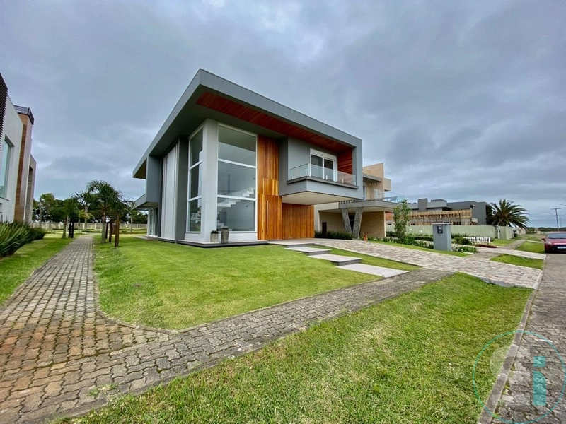 SOBRADO DE ALTO PADRÃO NO CONDOMÍNIO CAPÃO ILHAS RESORT: 4ª foto da galeria de imagens do imóvel