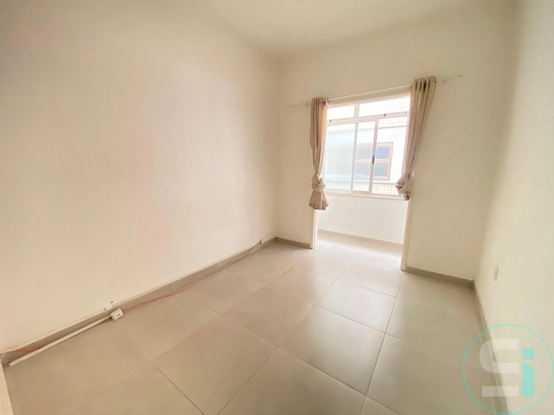 APARTAMENTO CENTRAL, A DUAS QUADRAS DO MAR: 5ª foto da galeria de imagens do imóvel