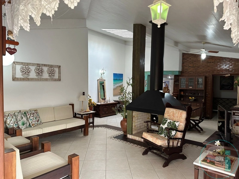 Maravilhosa Casa Térrea de Esquina: Conforto, Elegância e Localização: 10ª foto da galeria de imagens do imóvel